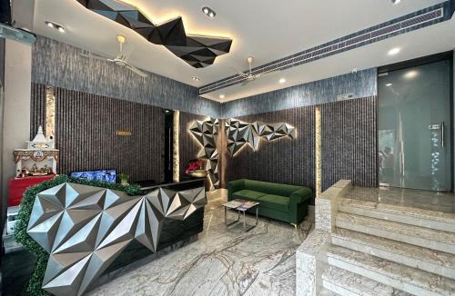 Gomti Nagar Hotel | Hotel Pinaka Inn