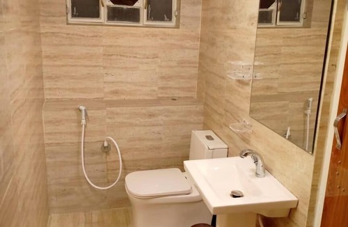 Sindhi Camp Hotel | Hotel Pink Palace