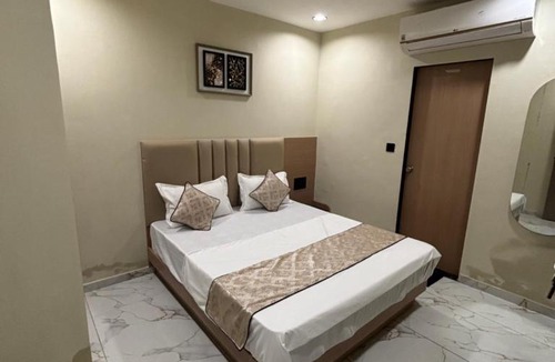 Ahmedabad Hotel | Hotel Planet Town