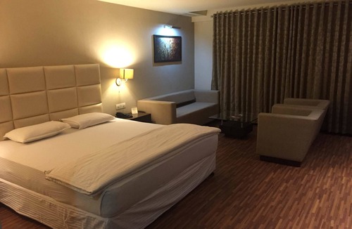 Paldi Hotel | Hotel Platinum Inn