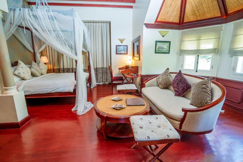 Vashi Hotel | Hotel Prabhu Sharan