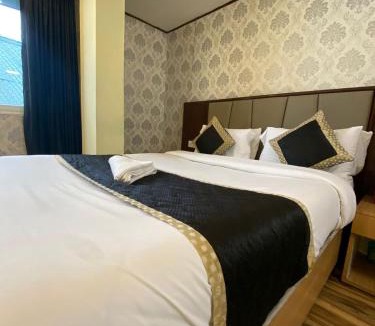 Vrindavan Hotel | Hotel Prime - Near Prem Mandir