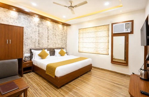 Subarnapur Hotel | Hotel Priyanscy Palace