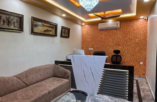 Jagatpura Hotel | Hotel Punit Palace