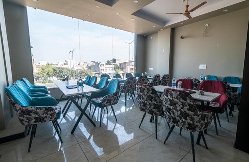 Sanganer Hotel | Hotel Raaz and Family Restaurant