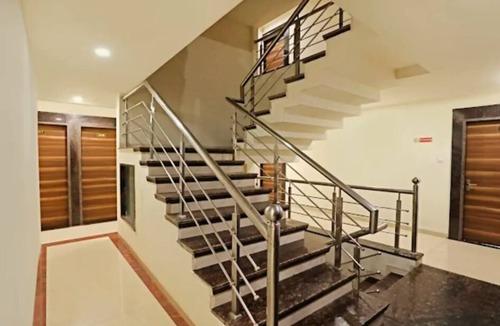 Maharana Pratap Nagar Hotel | HOTEL RAJ RESIDENCY(MP NAGAR)