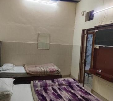 Paharganj Hotel | Hotel Rajdhani Palace New Delhi Railway Station