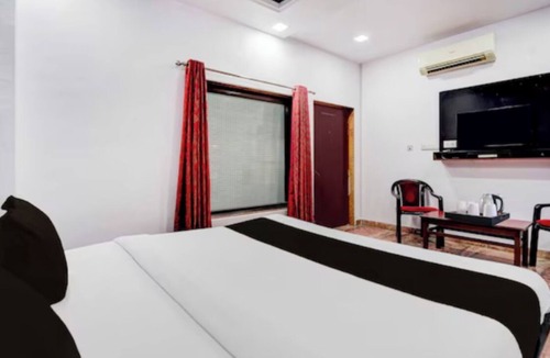 Sindhi Camp Hotel | Hotel Rawat Near Railway Station, Jaipur