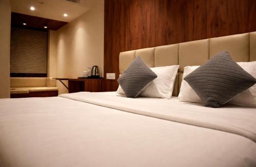 Bhubaneshwar Hotel | Hotel Regal Crest