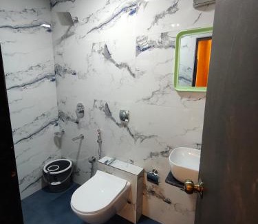 Wellington Pier Hotel | Hotel Regal Gate