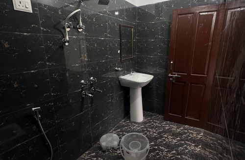 Rajgarhi Hotel | Hotel Rest and Bite