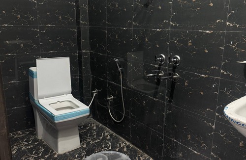 Rajgarhi Hotel | Hotel Rest and Bite