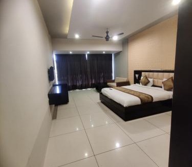 Vallabh Vidhyanagar Hotel | HOTEL RESTANDVIEW