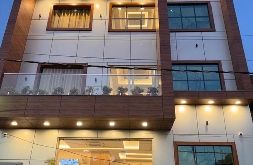 Gomti Nagar Hotel | Hotel Royal Casa