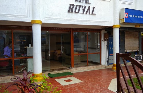 Sarkhej Hotel | Hotel Royal