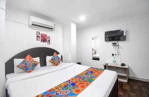 Salt Lake Hotel | Hotel Royal Oak Guest House Nabapally Sector 4 Kolkata