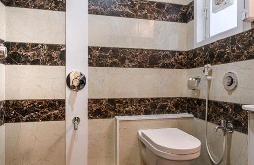 Surat Hotel | Hotel Royal Treat Surat