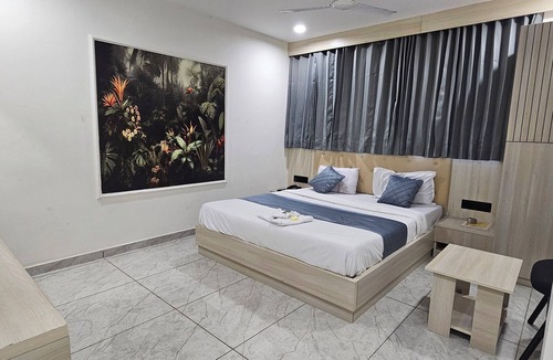 Ahmedabad Hotel | HOTEL ROYAL VIEW