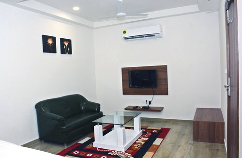 Vadodara Hotel | Hotel Royal Wings