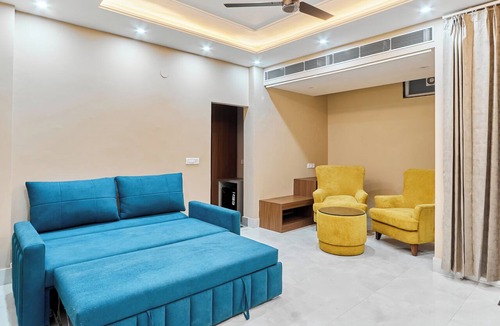 Tehri Hotel | Hotel Saathviik99