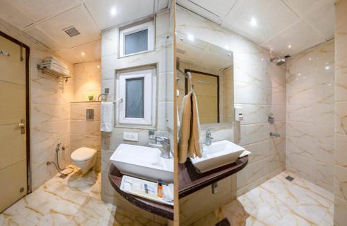 Paharganj Hotel | Hotel Sai Miracle - Near New Delhi Railway Station