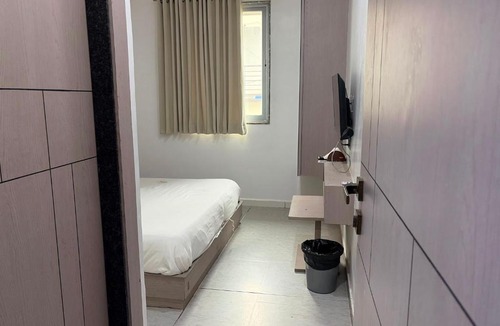 Surat Hotel | Hotel secure 247 inn