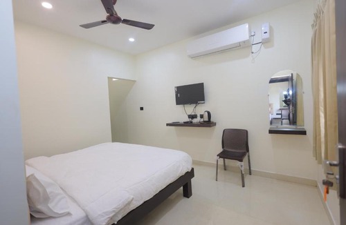 Srikalahasti Hotel | Hotel SGK