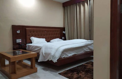 Balrampur Hotel | Hotel Shar Inn