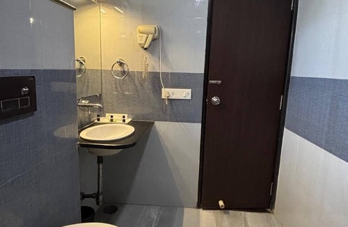 Marhi Hotel | Hotel Sharon Residency