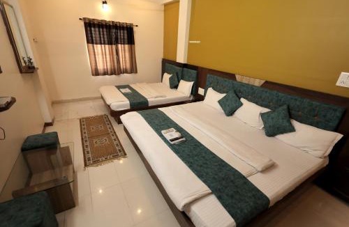 Maheshwar Hotel | Hotel Shivalay Palace