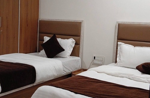 Bopal Hotel | Hotel Shree Hari Om Residency