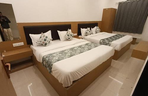 Udaipur Hotel | HOTEL SHREE JMM inn near by ion digital zone & pacific college
