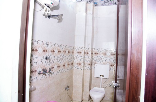 Naini Hotel | Hotel Shree Mahalaxmi