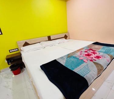 Sikar Hotel | Hotel Shree Sanwariya