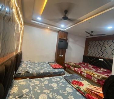 Omkareshwar Hotel | Hotel Shree Shivay Omkareshwar