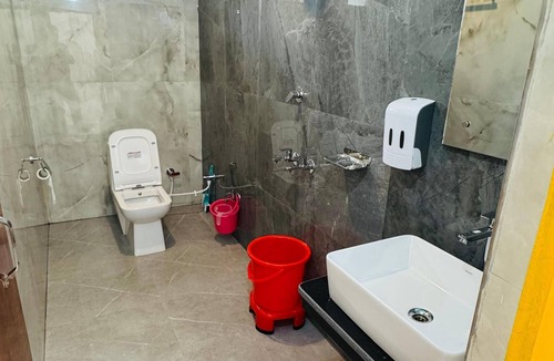 Sitapur Hotel | Hotel Shri Hari And Restaurant