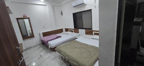Omkareshwar Hotel | Hotel Shri Hari Har Inn