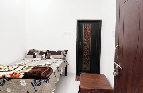 Sadabad Hotel | Hotel Shri Krishna Residency Mathura