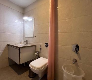 Vrindavan Hotel | Hotel Shri Radha Nikunj - Opposite Prem Mandir