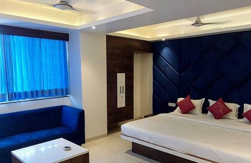 Chandkheda Hotel | Hotel Sigma Inn