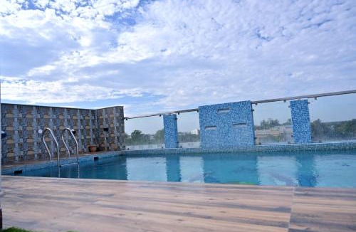 Digha Hotel | Hotel Silver Land New Digha with Rooftop Pool