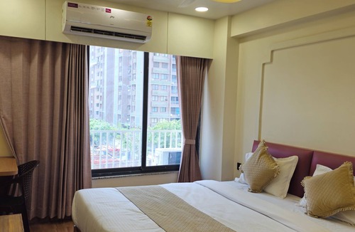 Ahmedabad Hotel | Hotel Silvera Inn