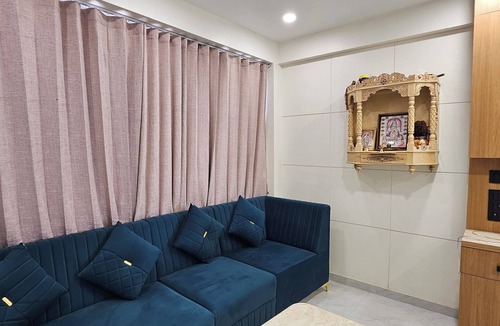 Ahmedabad Hotel | Hotel Silvera Inn