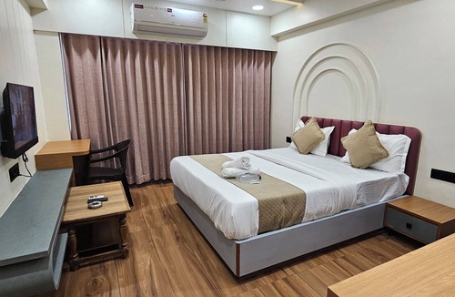 Ahmedabad Hotel | Hotel Silvera Inn