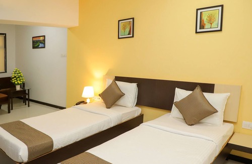 Navarangpura Gam Hotel | Hotel Simba & Restaurant