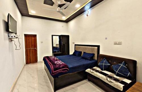 Raebareli Hotel | Hotel SK Palace