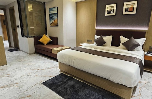 Gandhinagar Hotel | Hotel Skyro Inn