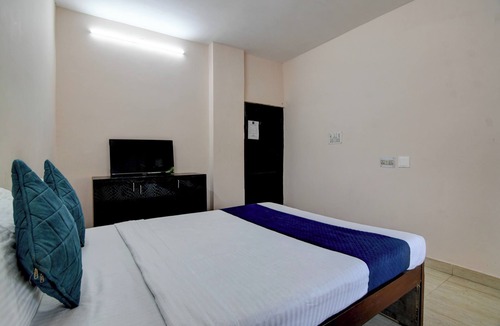 Sector 1 Hotel | Hotel Soft Petal