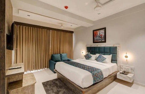 Ahmedabad Hotel | Hotel Sparsh Town