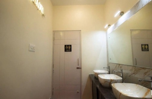 Brahmapur Hotel | Hotel SR Vivanta, Brahmapur
